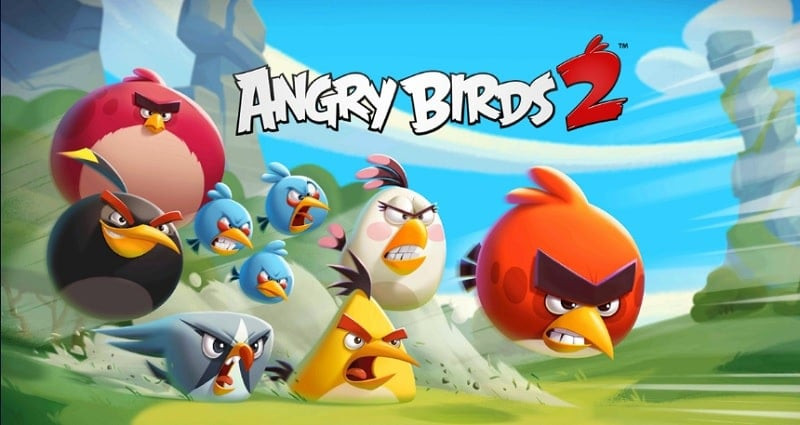 alt: Hình ảnh gameplay Angry Birds 2 với chú chim đỏ đang chuẩn bị bắn ná