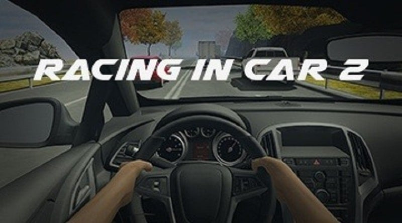 alt: Hình ảnh giao diện game Racing in Car 2 với một chiếc xe ô tô đang di chuyển trên đường cao tốc