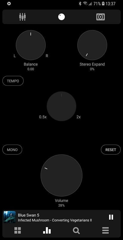 Interface Changing with Music in Poweramp