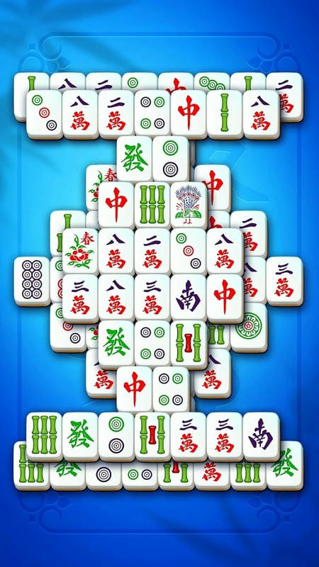 Matching tiles in Mahjong Club MOD APK