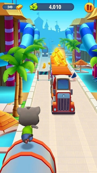 Talking Tom Gold Run MOD APK Screenshot